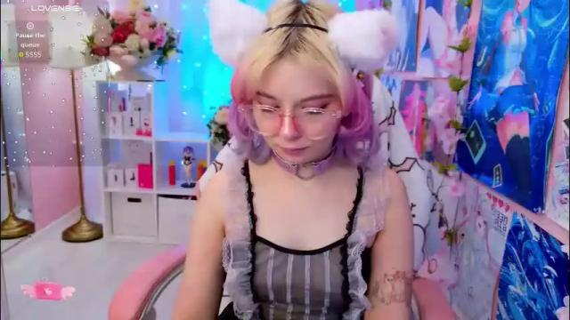Image 4 of coconut_mia Stream on Chaturbate on 2 months ago