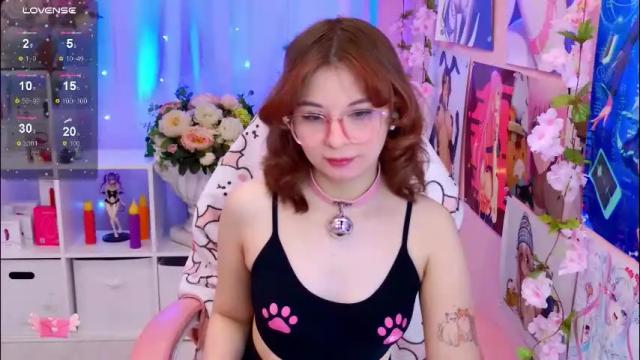 Image 3 of coconut_mia Stream on Chaturbate on 14 days ago