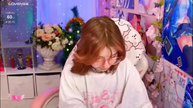 Image 4 of coconut_mia Stream on Chaturbate on 13 days ago