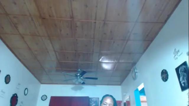 Image 2 of cocoscreamy Stream on Chaturbate on 15 months ago