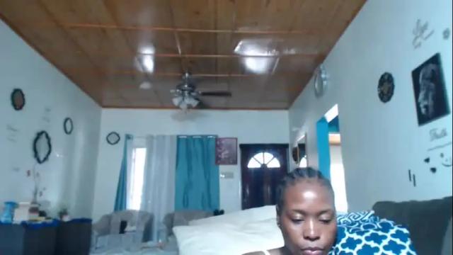 Image 6 of cocoscreamy Stream on Chaturbate on 14 months ago