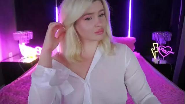 Image 2 of cocosecretss Stream on Chaturbate on 2 months ago
