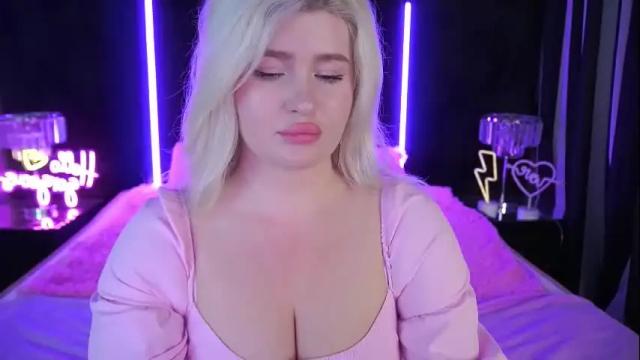 Image 4 of cocosecretss Stream on Chaturbate on 2 months ago