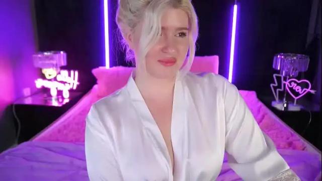 Image 3 of cocosecretss Stream on Chaturbate on 1 month ago