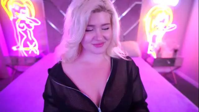 Image 12 of cocosecretss Stream on Chaturbate on 1 month ago