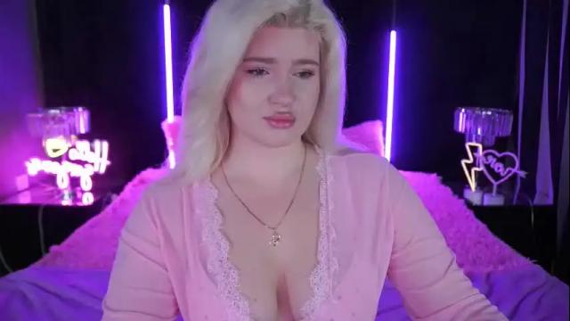 Image 3 of cocosecretss Stream on Chaturbate on 1 month ago