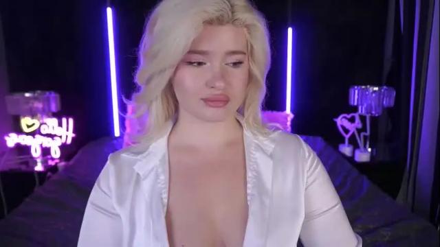 Image 10 of cocosecretss Stream on Chaturbate on 6 days ago