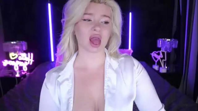 Image 2 of cocosecretss Stream on Chaturbate on 6 days ago