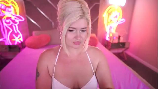 Image 3 of cocosecretss Stream on Chaturbate on 2 months ago