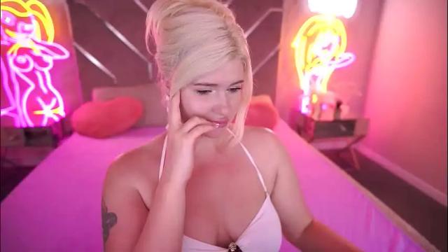 Image 4 of cocosecretss Stream on Chaturbate on 2 months ago
