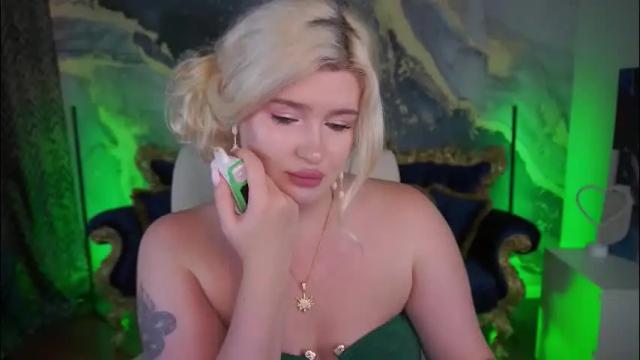 Image 2 of cocosecretss Stream on Chaturbate on 1 month ago
