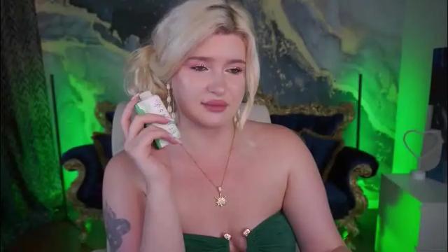 Image 3 of cocosecretss Stream on Chaturbate on 1 month ago