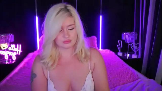 Image 2 of cocosecretss Stream on Chaturbate on 23 days ago