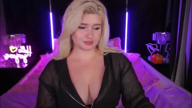 Image 11 of cocosecretss Stream on Chaturbate on 2 months ago