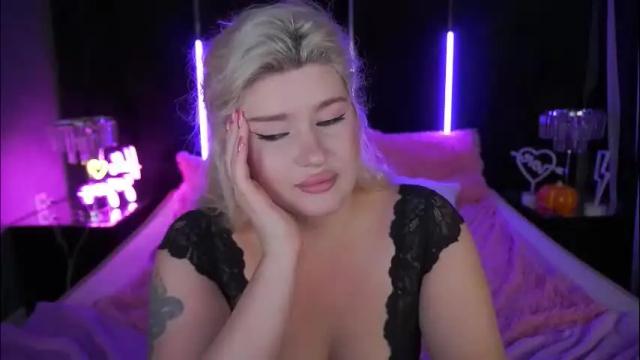 Image 3 of cocosecretss Stream on Chaturbate on 1 month ago