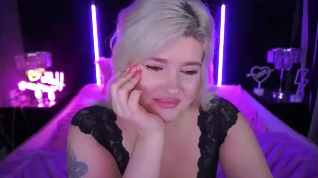 Image 12 of cocosecretss Stream on Chaturbate on 1 month ago