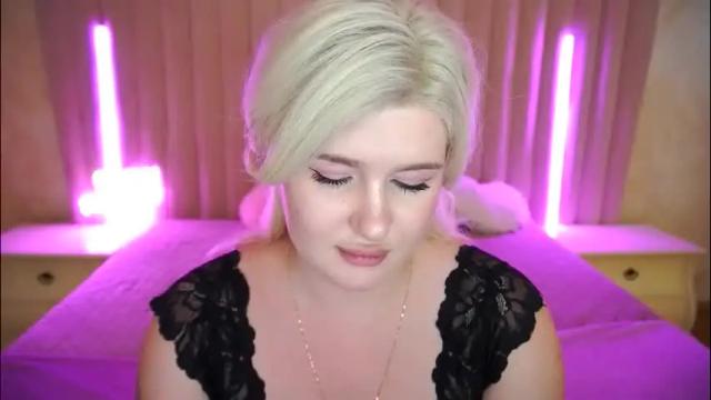 Image 4 of cocosecretss Stream on Chaturbate on 1 month ago