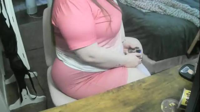 Image 3 of codieraye Stream on Chaturbate on 2 months ago