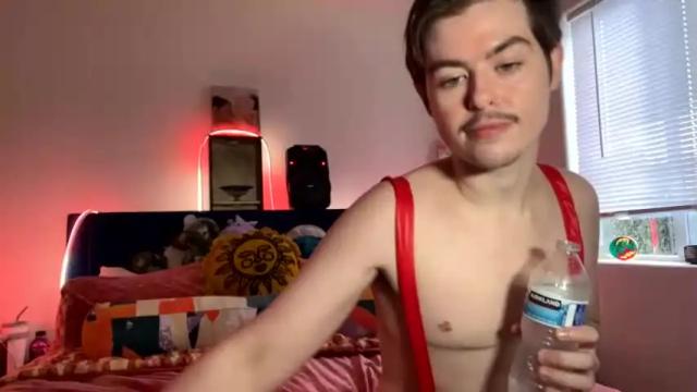 Image 7 of coinoperatedbf Stream on Chaturbate on 13 months ago
