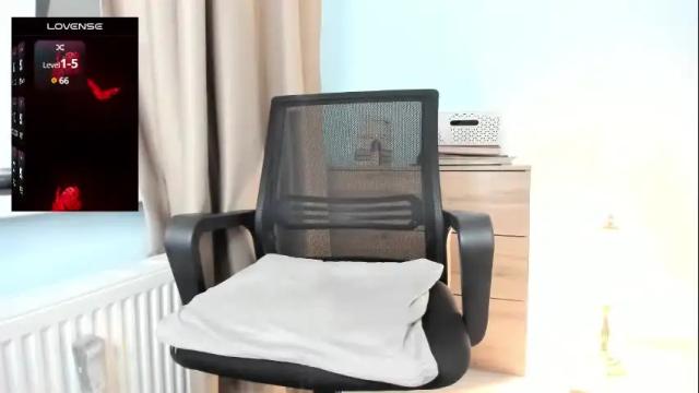Image 11 of colette1w Stream on Chaturbate on 1 month ago