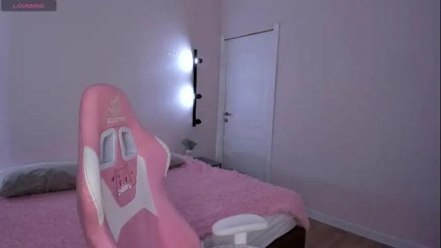 Image 7 of colleen_blake Stream on Chaturbate on 1 month ago