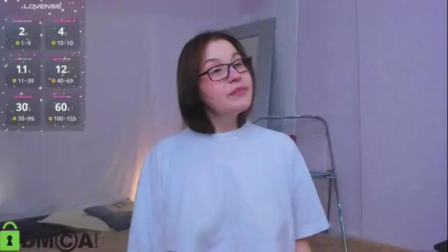 Image 8 of colleen_blake Stream on Chaturbate on 17 days ago