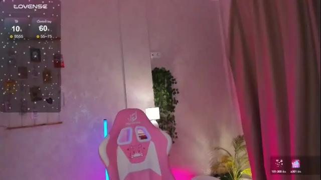 Image 2 of colleen_blake Stream on Chaturbate on 1 month ago