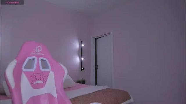 Image 11 of colleen_blake Stream on Chaturbate on 12 days ago