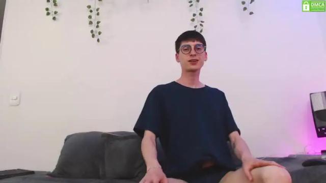 Image 7 of collegecouple4fun Stream on Chaturbate on 17 months ago