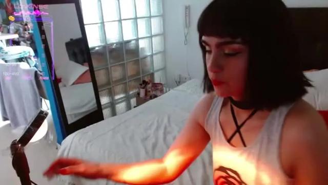Image 2 of collette_beaufoy Stream on Chaturbate on 13 months ago