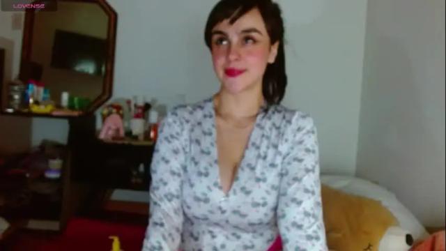 Image 2 of collette_beaufoy Stream on Chaturbate on 9 days ago