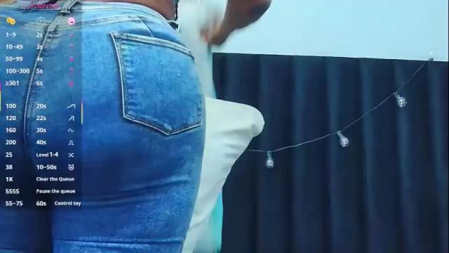 Image 2 of colombia_mommy_ Stream on Chaturbate on 2 months ago