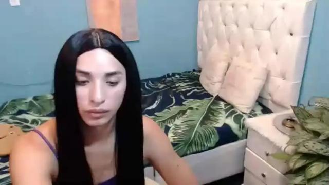 Image 10 of colombian_bitch Stream on Chaturbate on 19 months ago