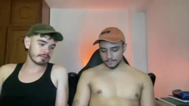 Image 2 of colombian_boyz Stream on Chaturbate on 14 months ago