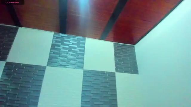 Image 11 of colombianmiilf_ Stream on Chaturbate on 14 months ago