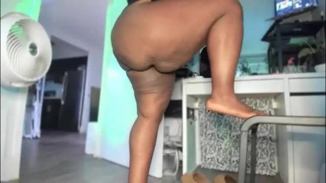 Image 8 of colorfullydark Stream on Chaturbate on 23 days ago