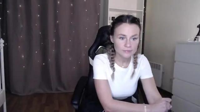 Image 4 of cometoseeme_ Stream on Chaturbate on 16 months ago