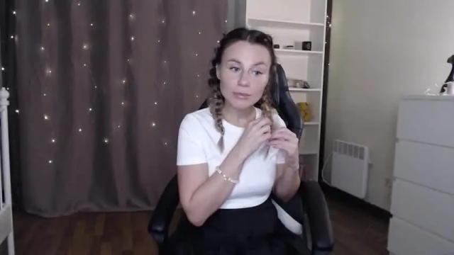 Thumbnail 2, cometoseeme_'s Stream at Chaturbate, 16 months ago