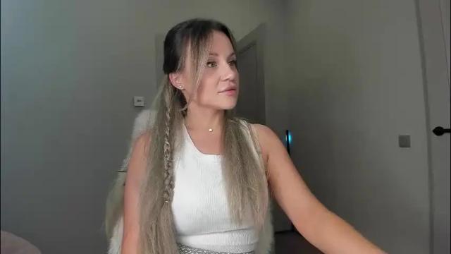 Thumbnail 1, cometoseeme_'s Stream at Chaturbate, 1 month ago