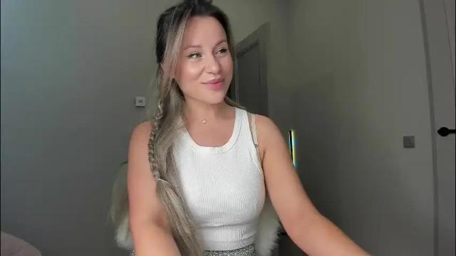 Image 4 of cometoseeme_ Stream on Chaturbate on 1 month ago
