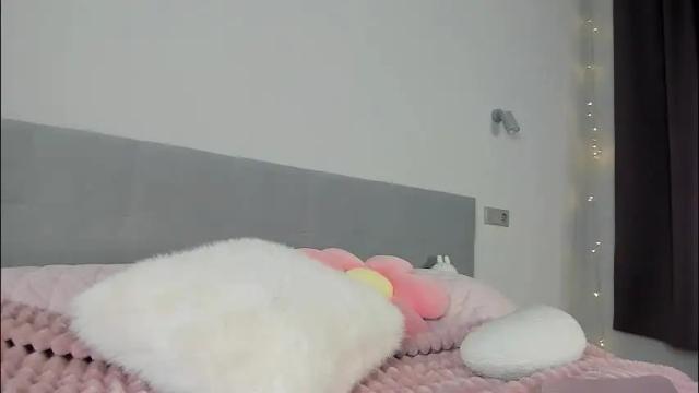 Image 10 of cometoseeme_ Stream on Chaturbate on 1 month ago