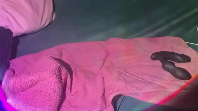 Image 12 of commandme69696969 Stream on Chaturbate on 1 month ago