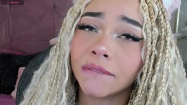 Image 6 of conny_curly Stream on Chaturbate on 1 month ago