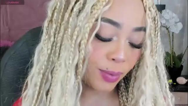 Image 10 of conny_curly Stream on Chaturbate on 1 month ago