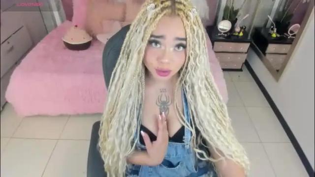 Image 11 of conny_curly Stream on Chaturbate on 25 days ago