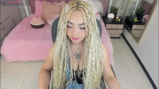 Image 7 of conny_curly Stream on Chaturbate on 25 days ago