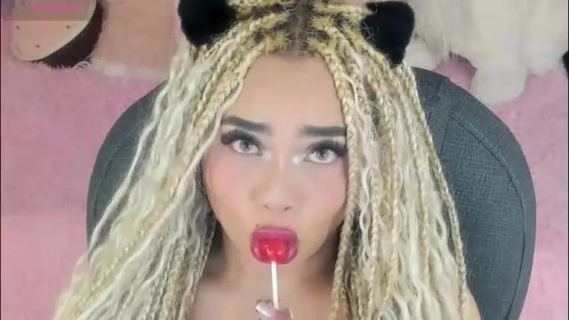 Image 4 of conny_curly Stream on Chaturbate on 15 days ago