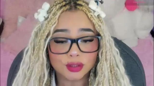 Image 12 of conny_curly Stream on Chaturbate on 12 days ago