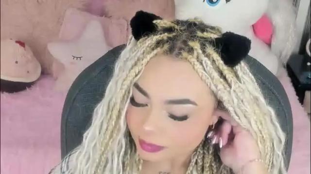 Image 8 of conny_curly Stream on Chaturbate on 8 days ago