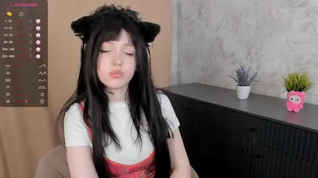 Image 4 of constancecullen Stream on Chaturbate on 16 months ago